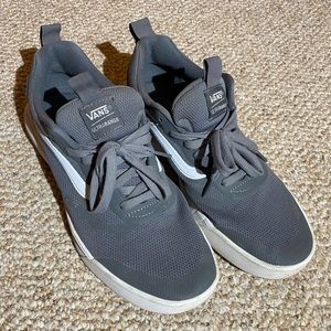 Vans Ultrarange Shoe. Size 10.5. Color Grey.